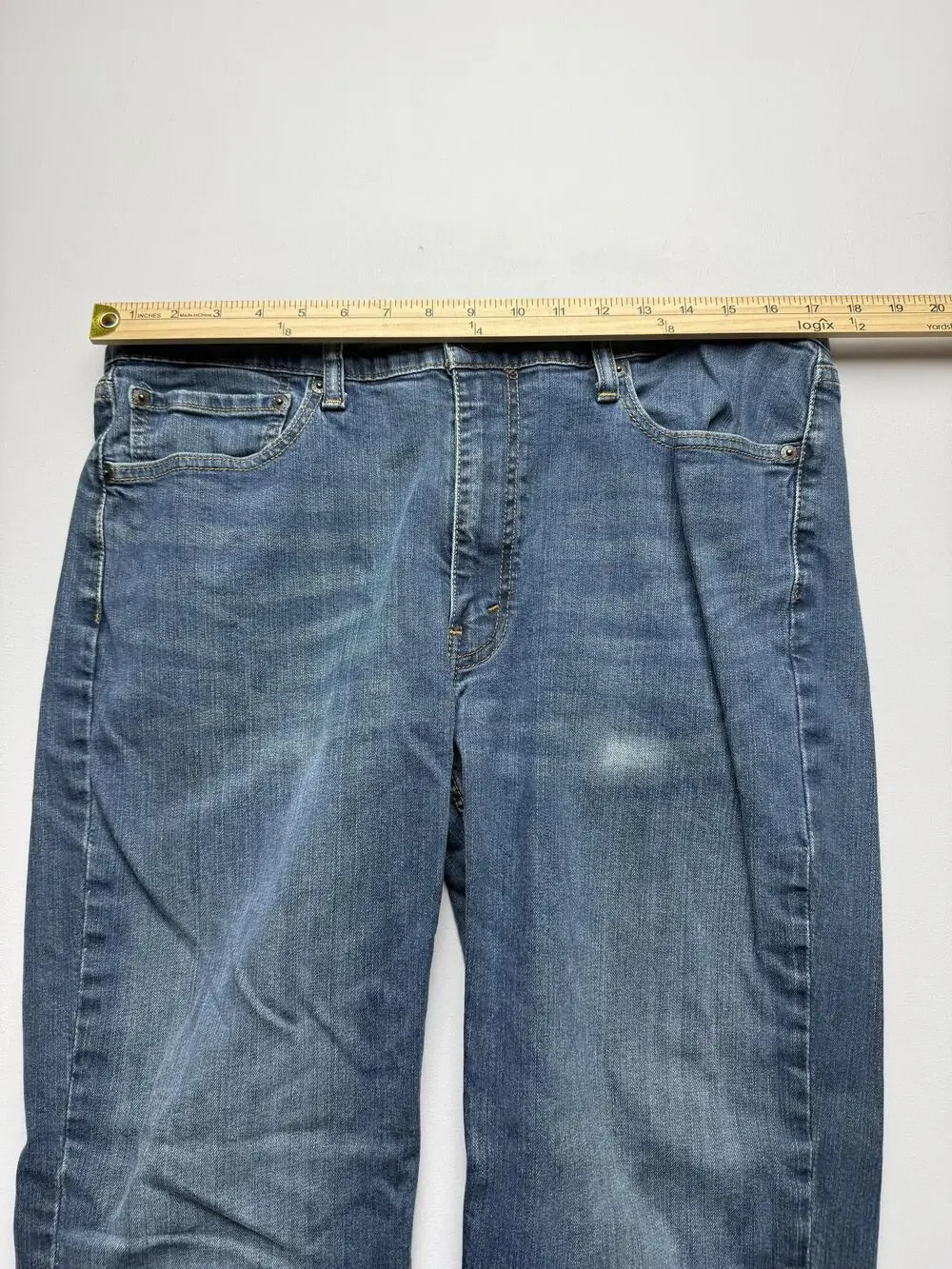 Levis 514 Jeans Mens 36x30 Blue Med Wash Denim Relaxed Straight Leg Casual