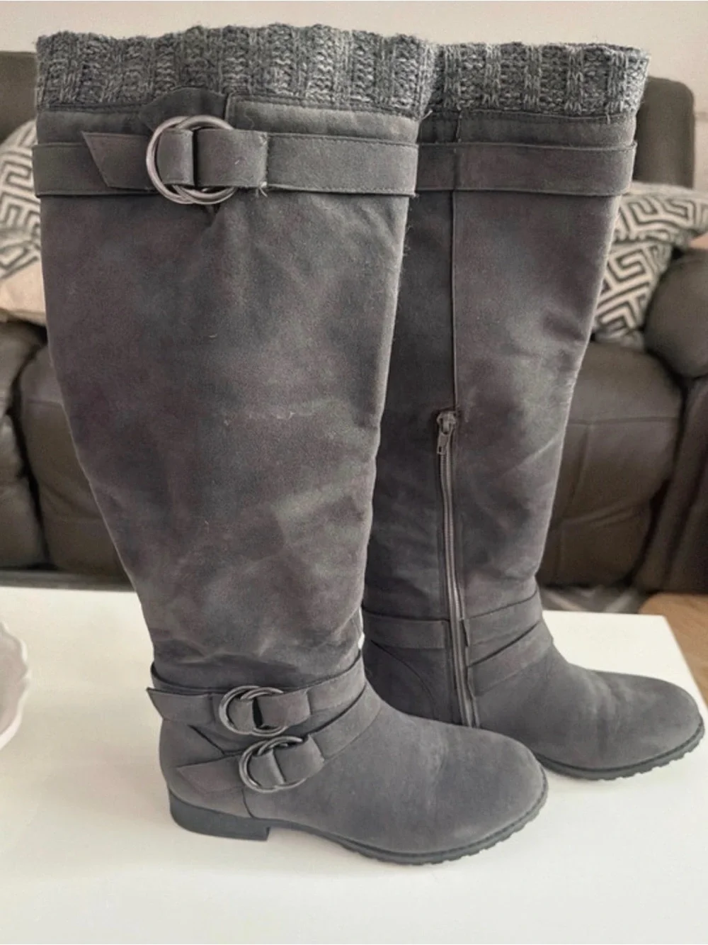 Shoe Dazzle sleek over