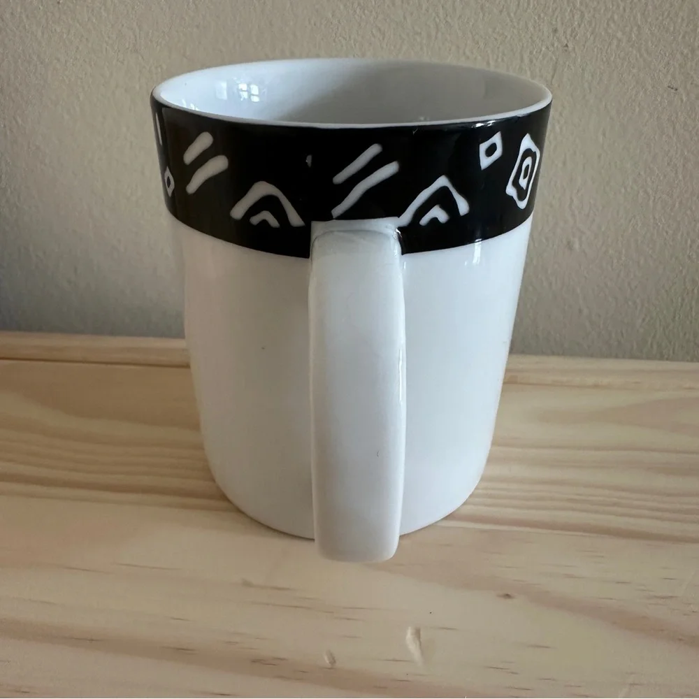 Pier 1 set collectible