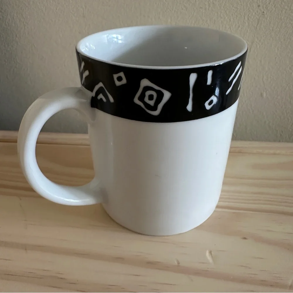 Pier 1 set collectible