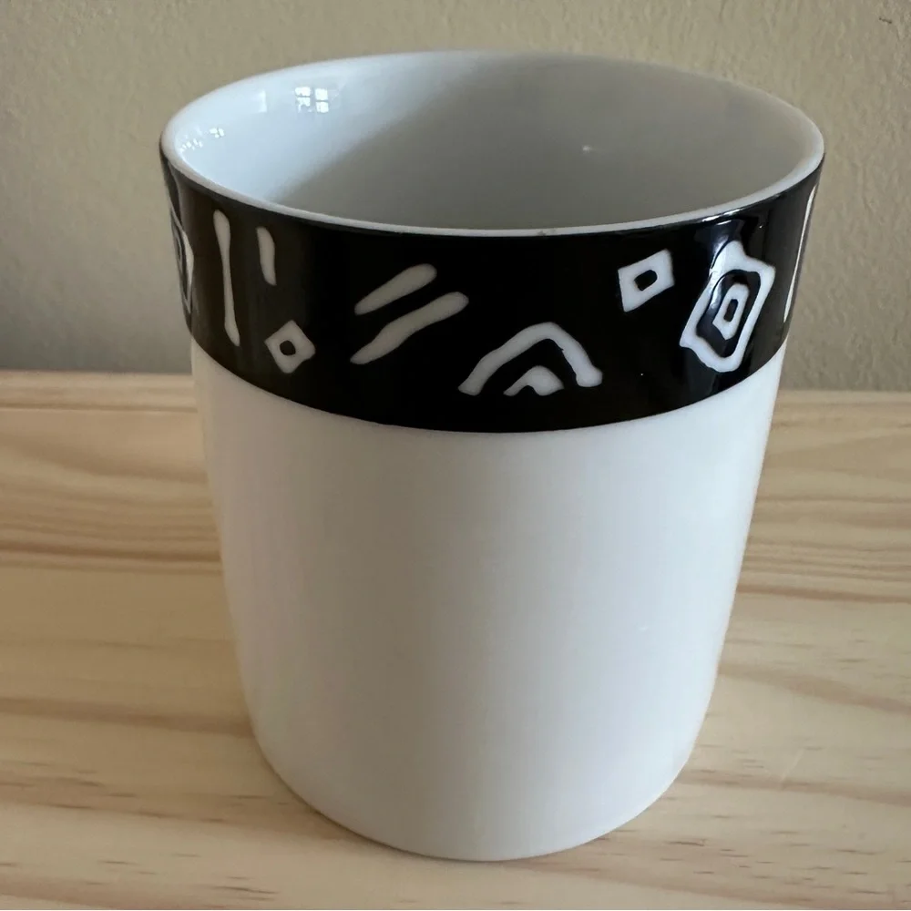 Pier 1 set collectible