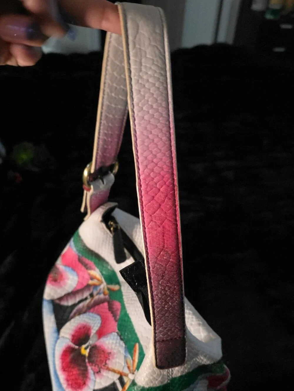 Sharif stylish shoulder