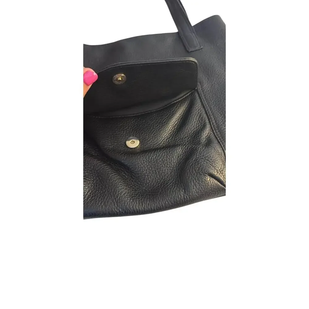 Stone Mountain Black leather Purse