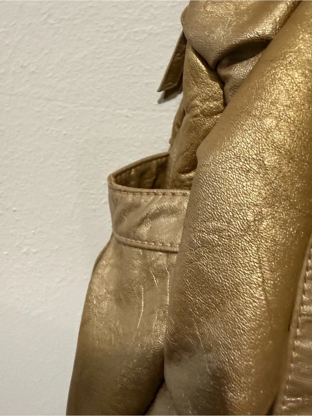 Big Buddha scratches affect bag