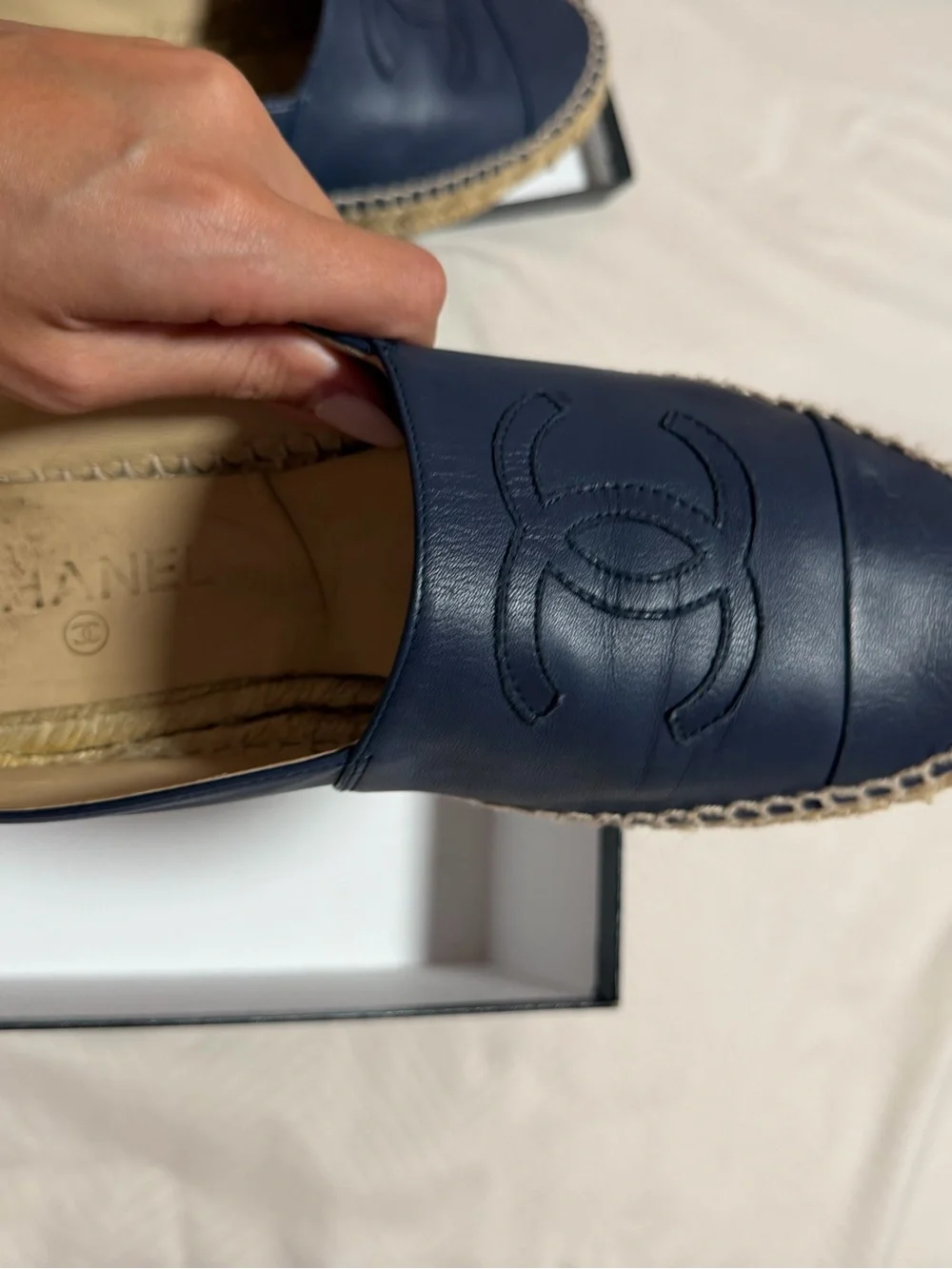 CHANEL authentic navy