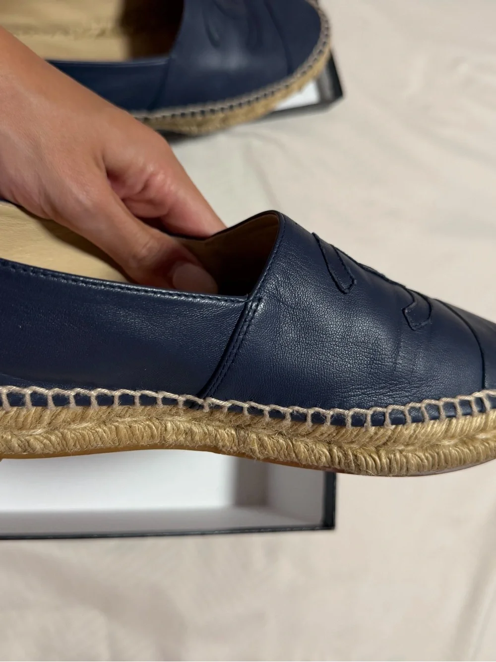 CHANEL authentic navy