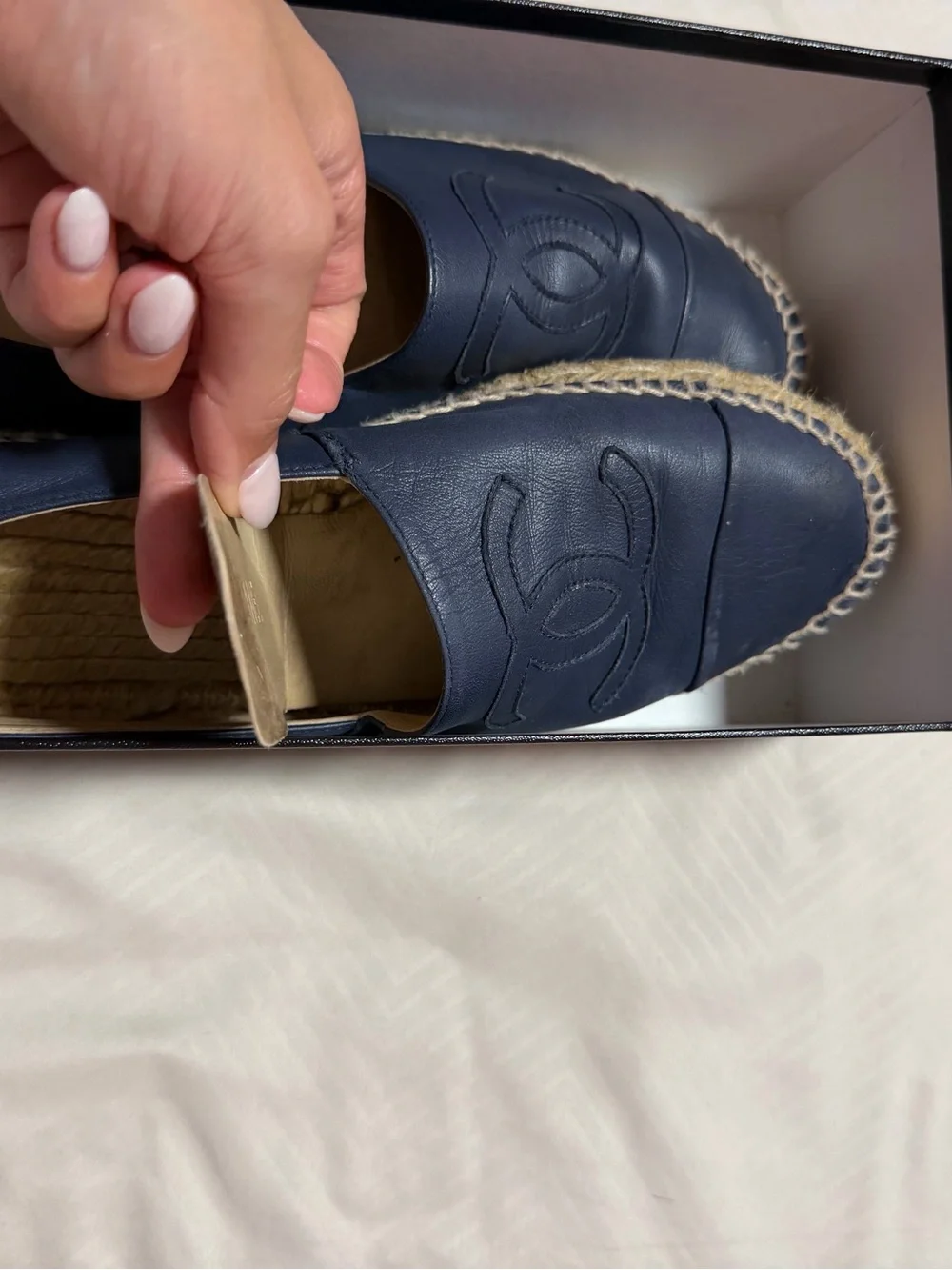 CHANEL authentic navy