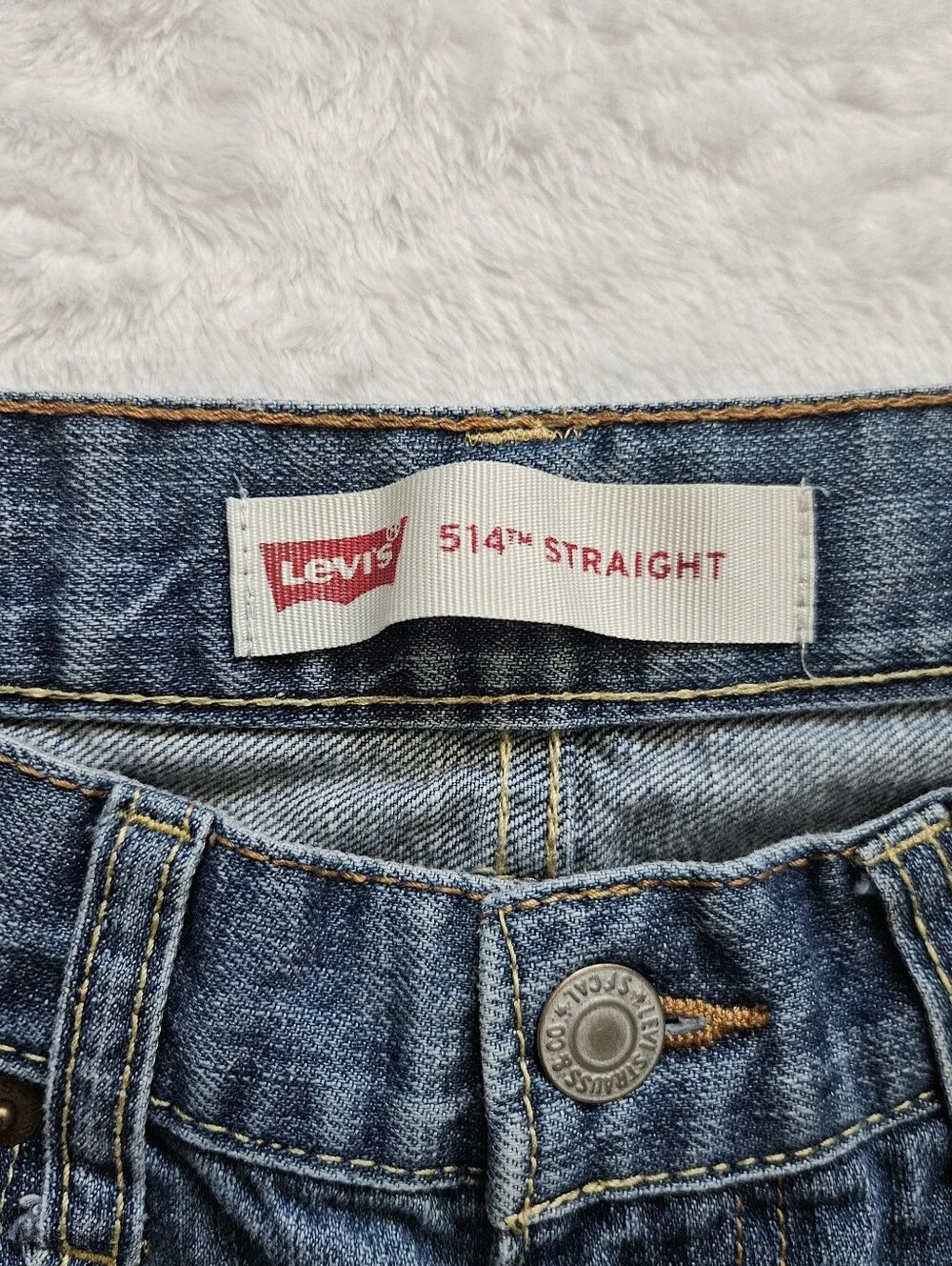 Levis color lighter