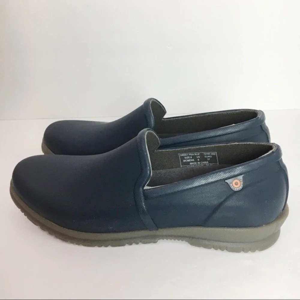 NEW BOGS Womens Size 6 Sweetpea Slip On Dark Blue Waterproof Rain‎ Garden Shoes