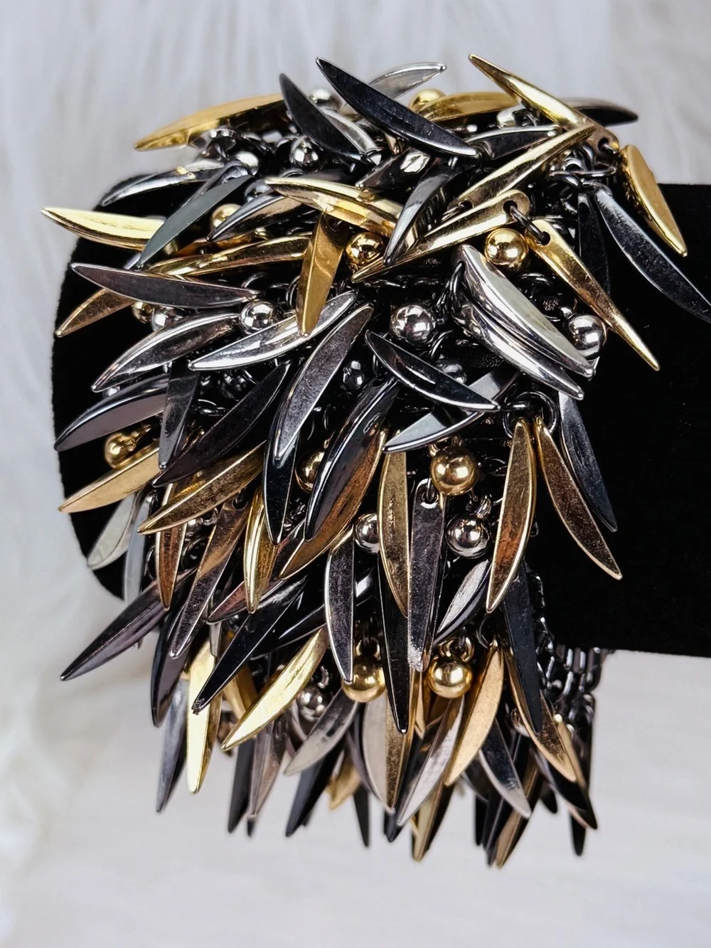Goldtone Silvertone Gunmetal Steambunk Runway Cha Cha Wide Stretch Bracelet