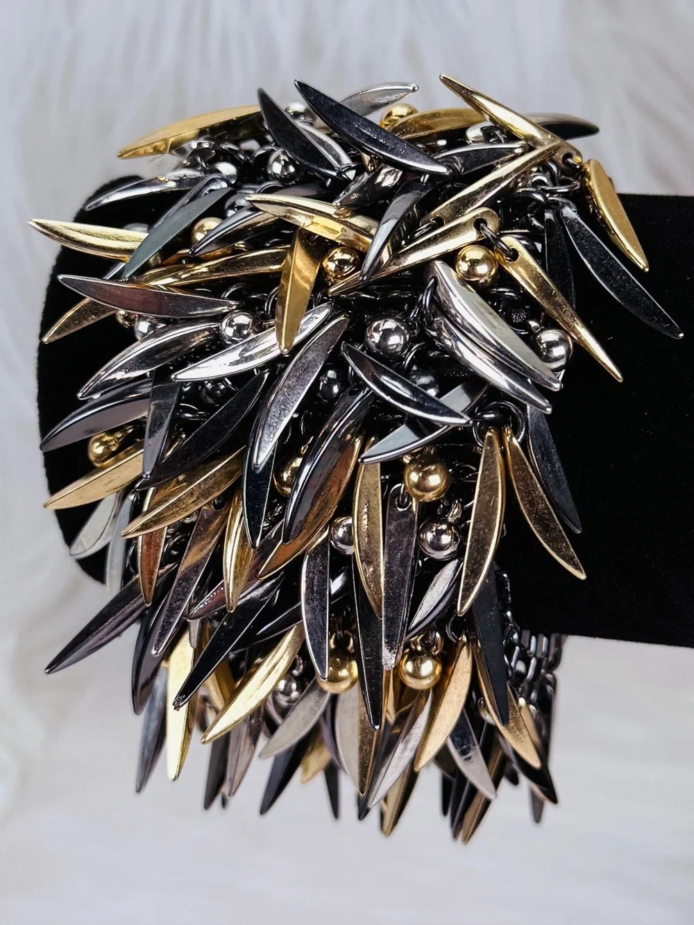 Goldtone Silvertone Gunmetal Steambunk Runway Cha Cha Wide Stretch Bracelet