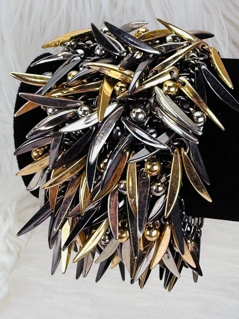 Goldtone Silvertone Gunmetal Steambunk Runway Cha Cha Wide Stretch Bracelet