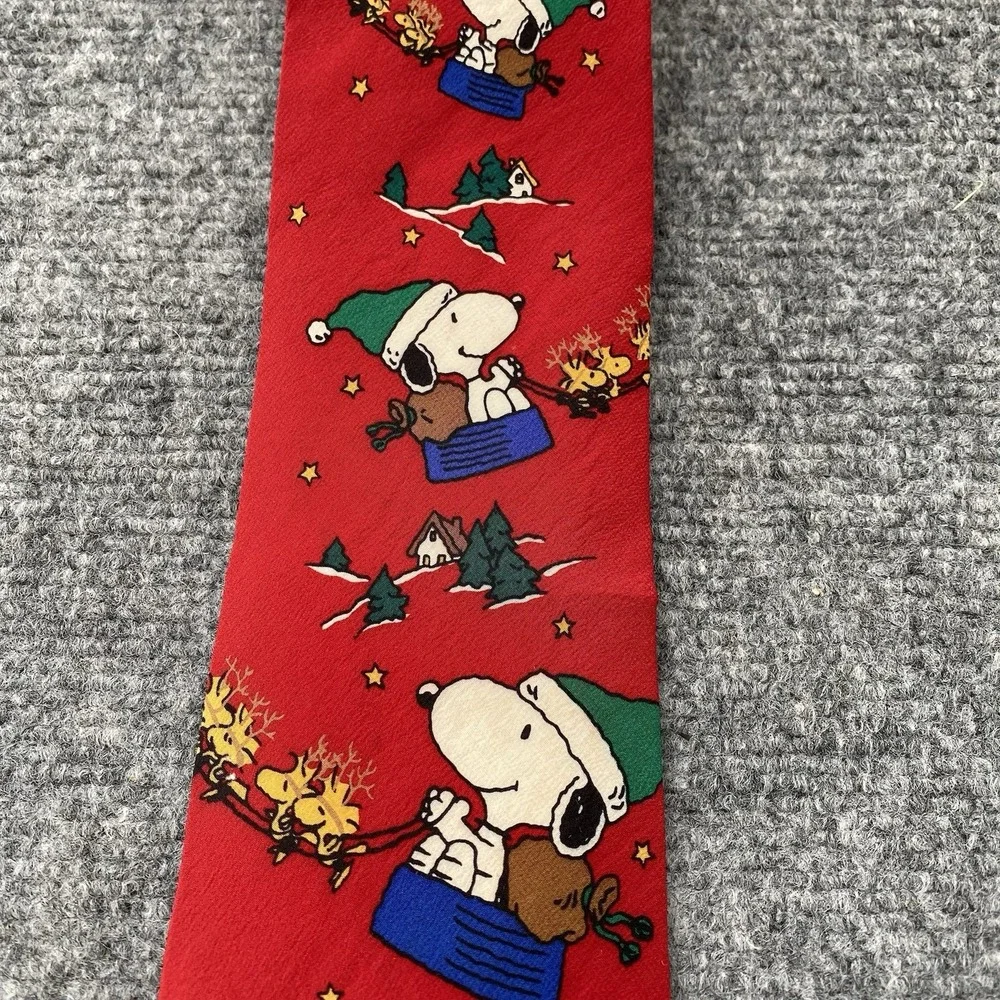 Holiday Time peanuts snoopy