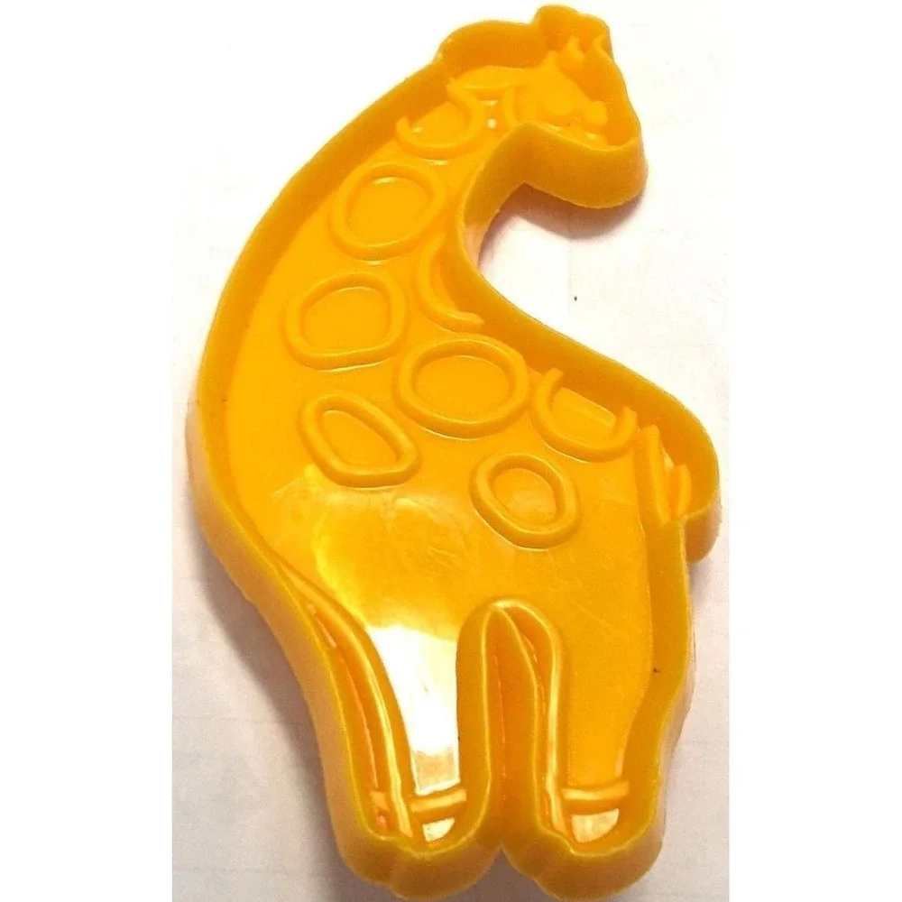 Vintage Hutzler Cookie Cutter 3.5 in Yellow Giraffe Noahs Ark USA‎ Safari Animal