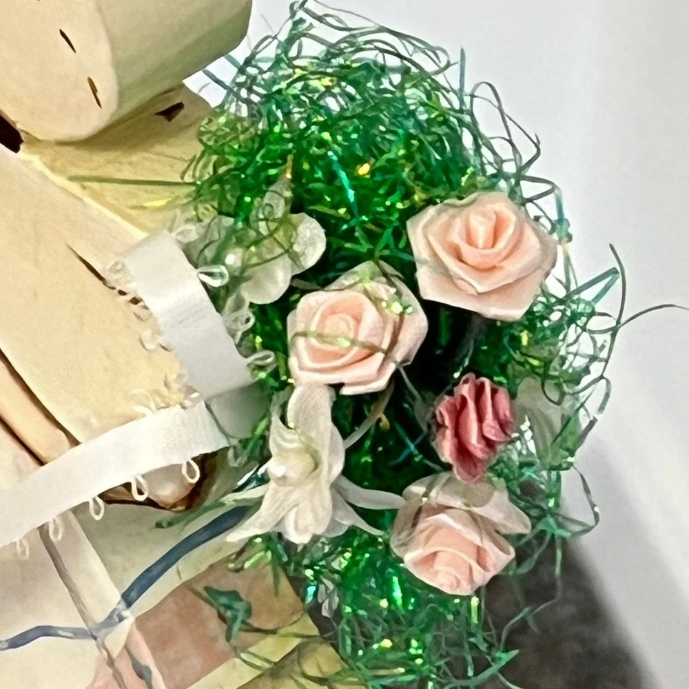 N/A wooden easter