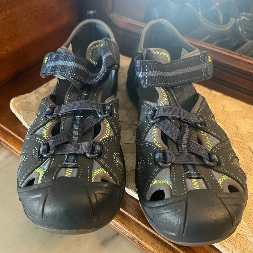 Merrell classic hydro