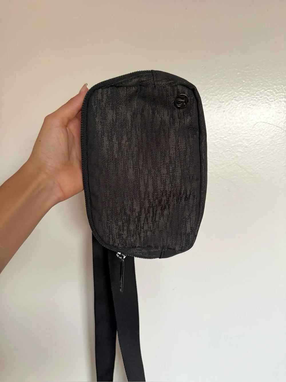 NWOT Lululemon OG Everywhere Belt Bag Aqueous Ikat Jacquard Black