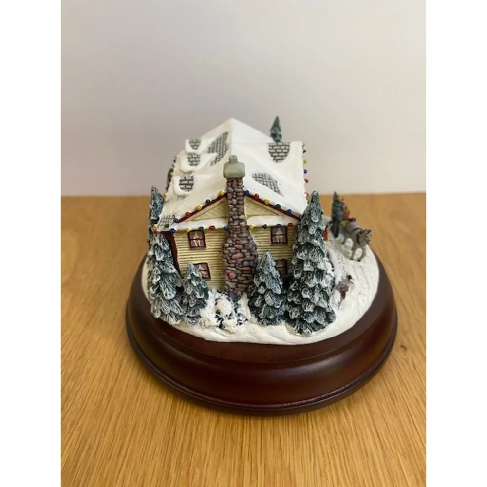 Thomas Kinkade Victorian Lights Holiday Traditions 79266 OS Cream Excellent COA‎