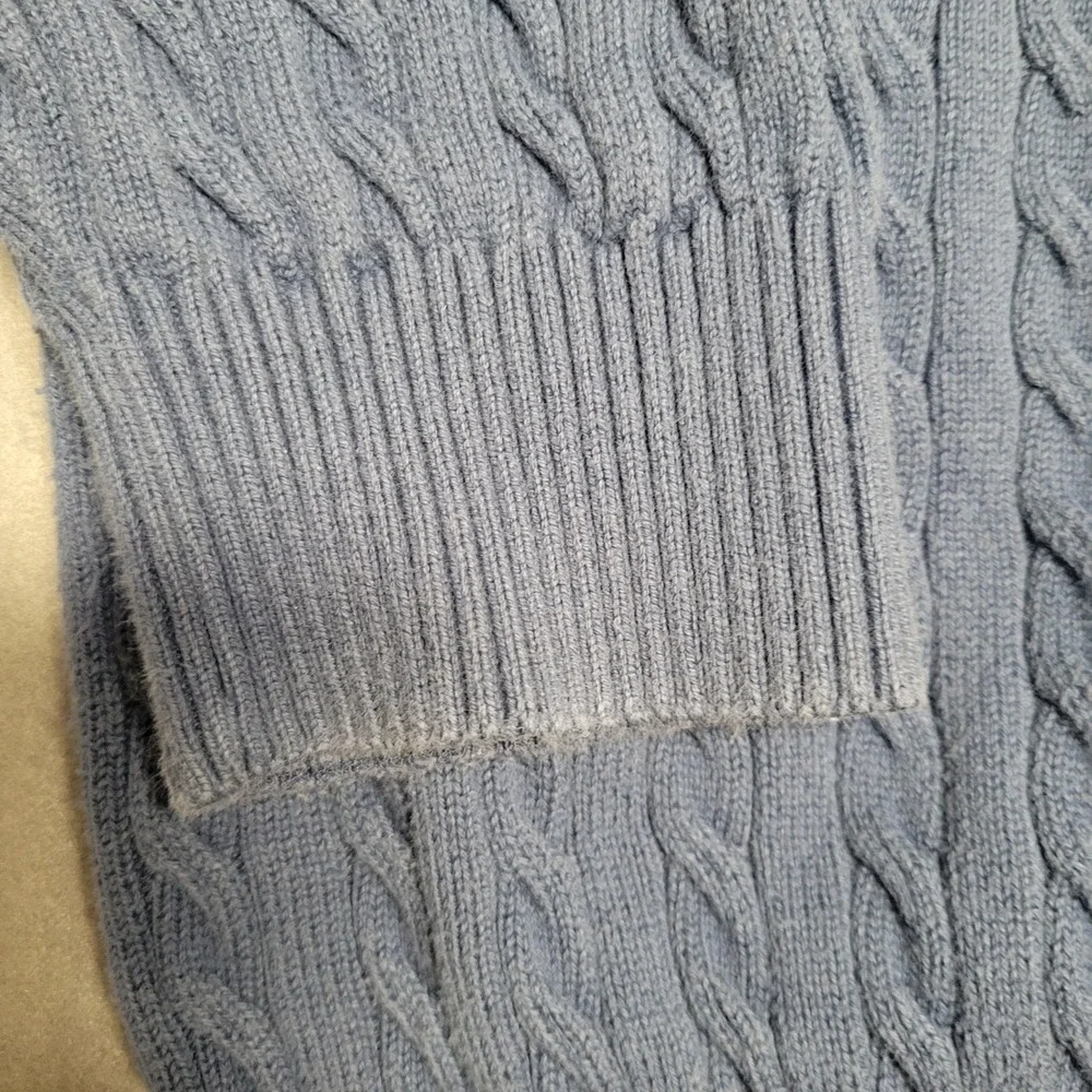 Lacoste excellent gently