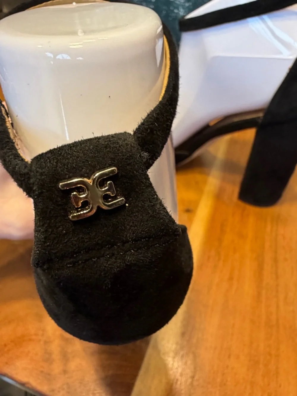 Sam Edelman Classic 2010s Black Suede‎ Block Heel Sandals 7