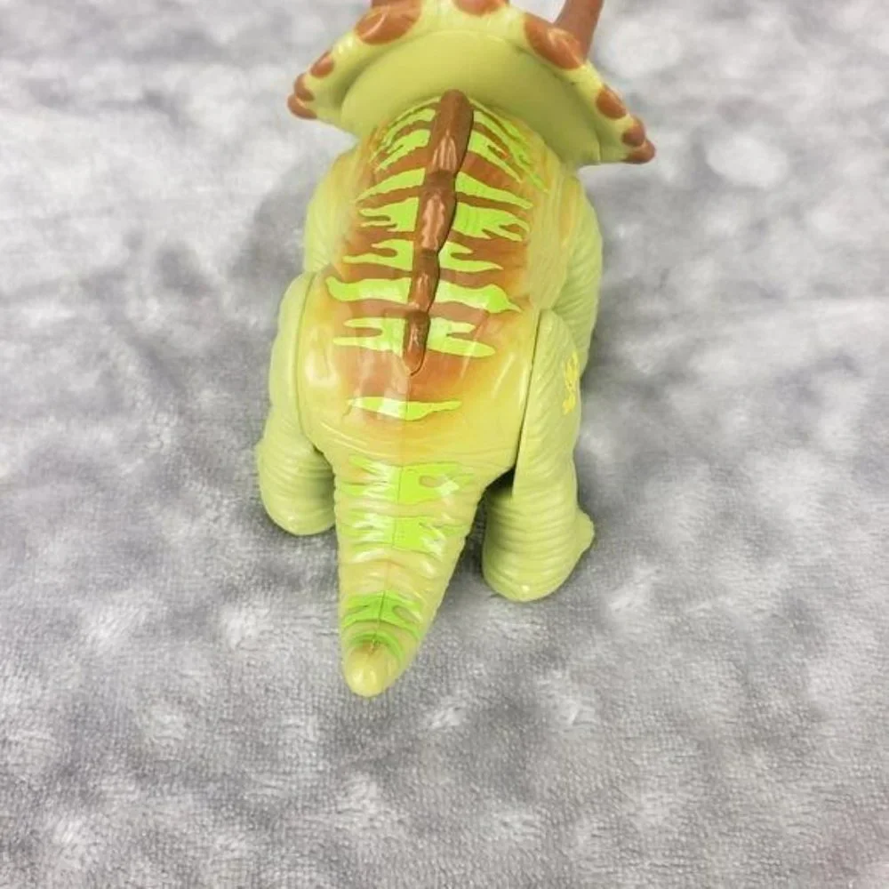 Hasbro Playskool‎ Heroes Jurassic World Triceratops