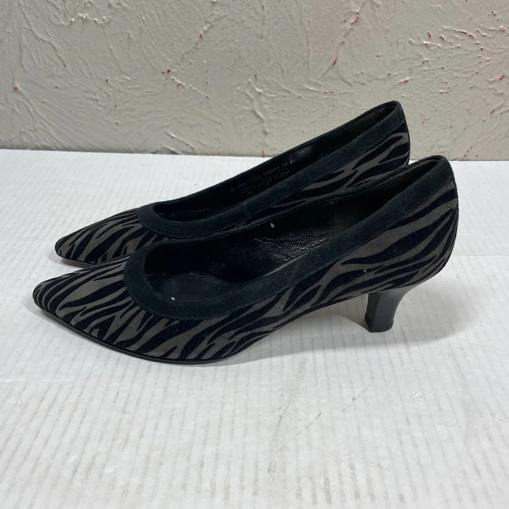 GABOR Pump Stacked Heel Pointed‎ Toe Animal Print Slip On Women’s Size 6.5