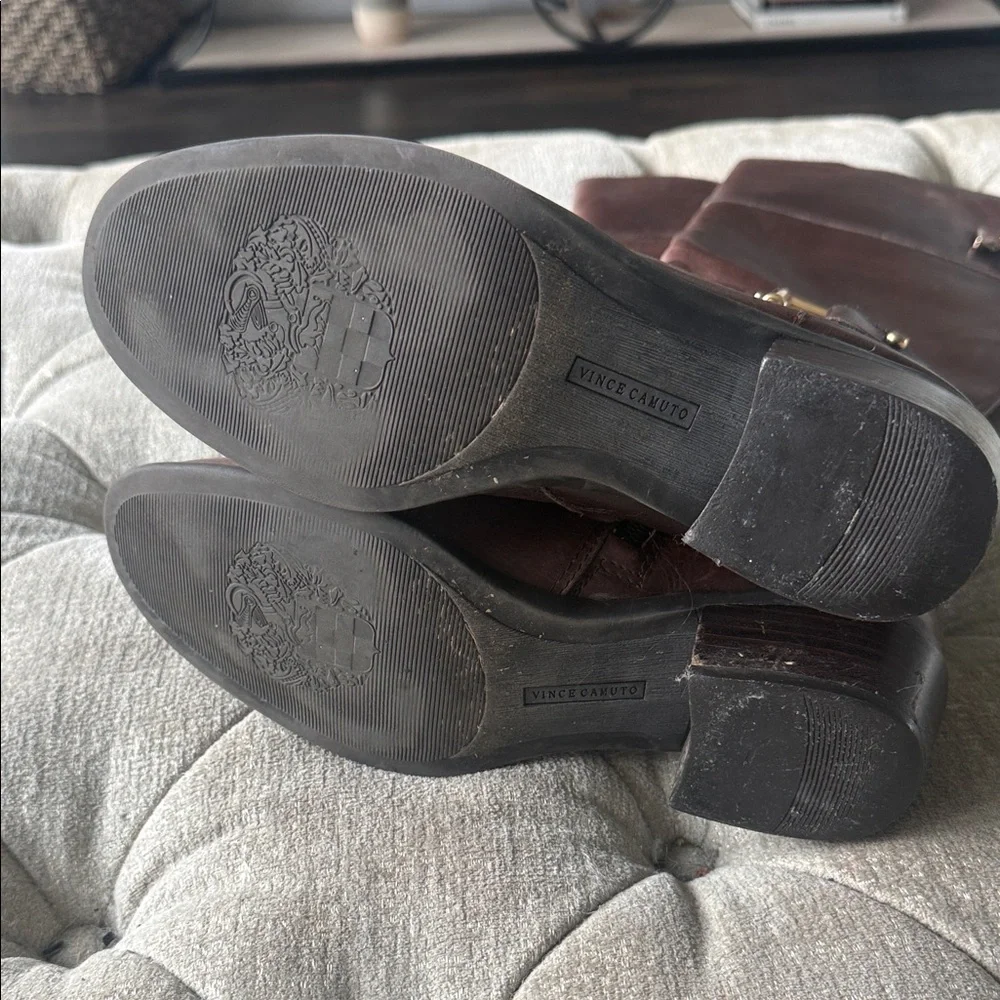 Vince Camuto elegant dark