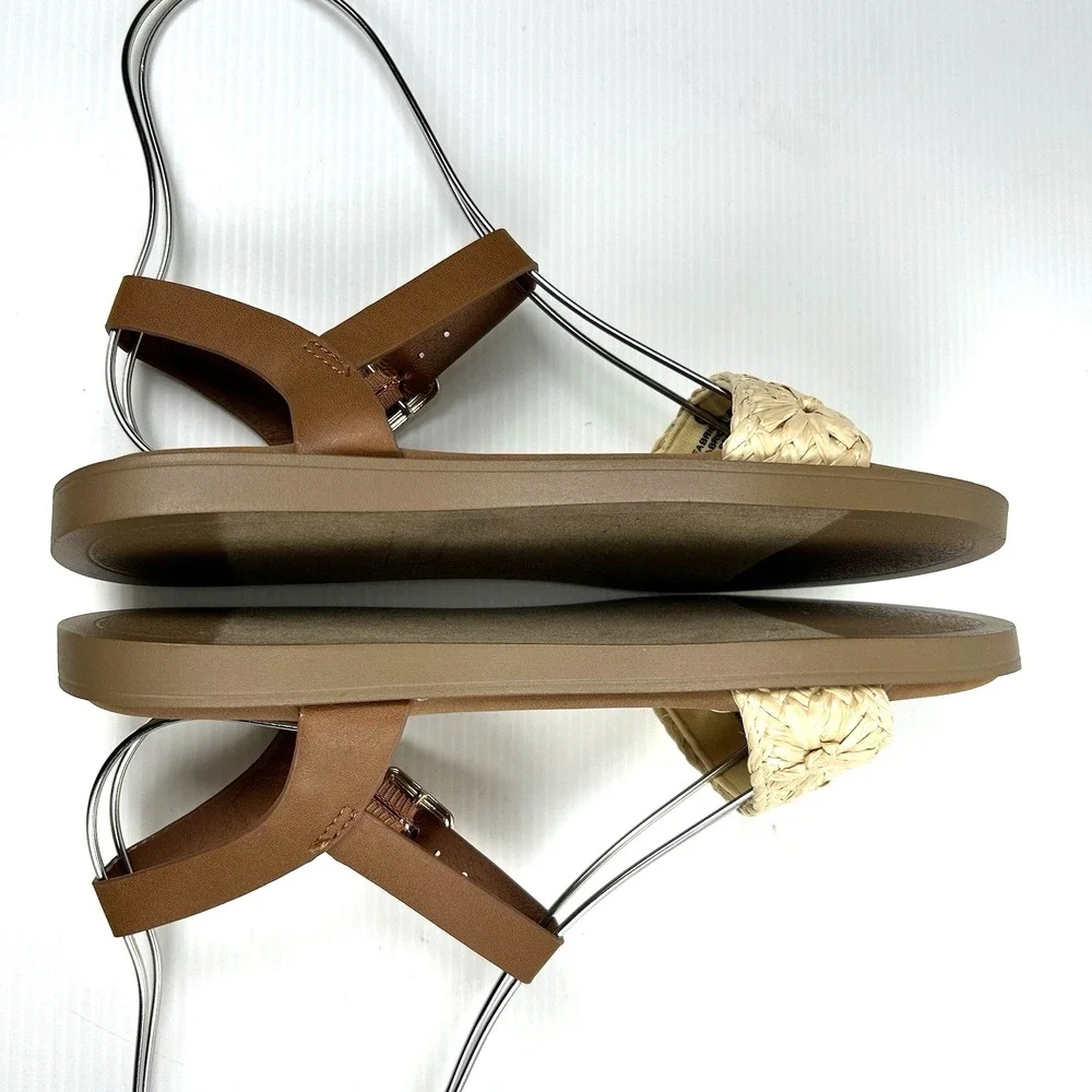Steve Madden item scuffs buckle
