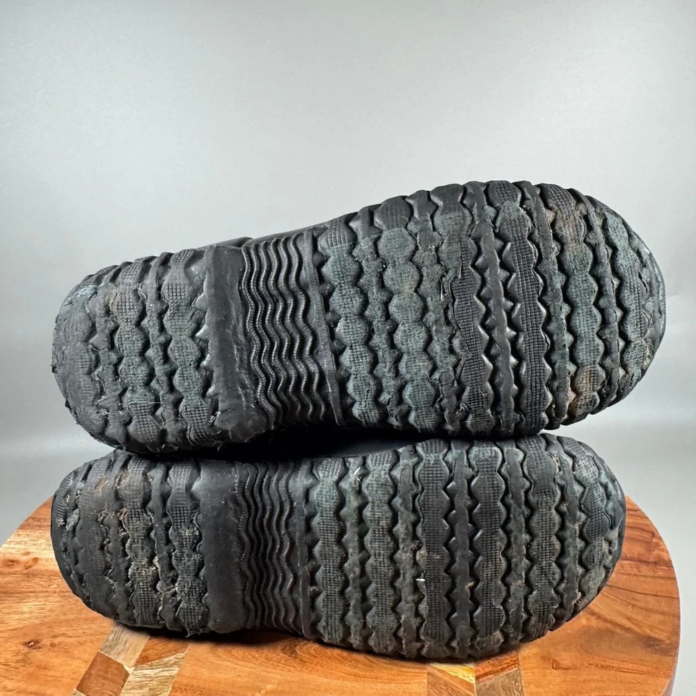 Bogs rubber within