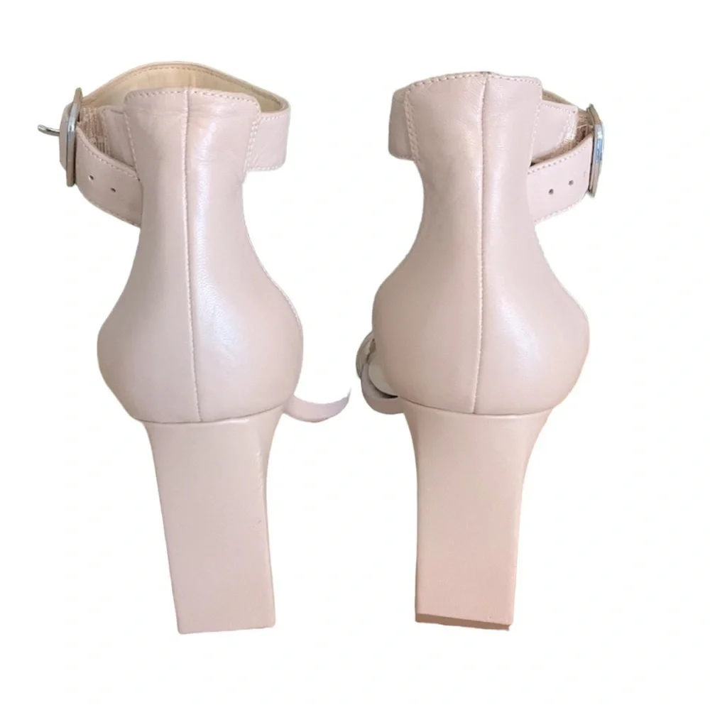 Vince Camuto vince camuto