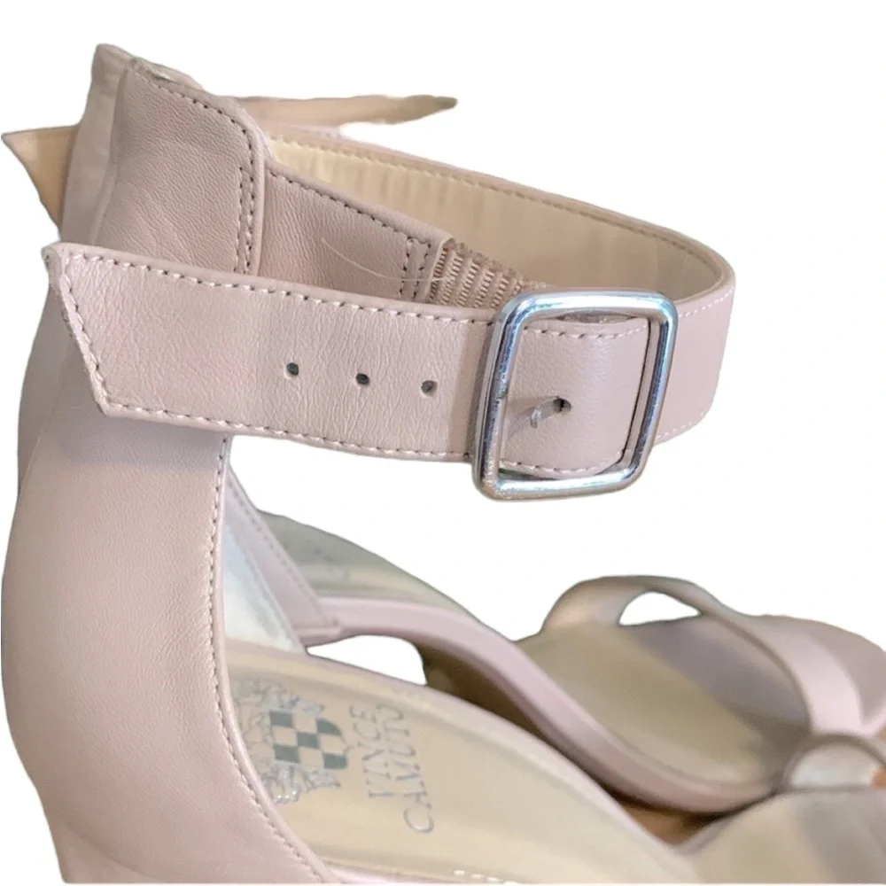 Vince Camuto vince camuto