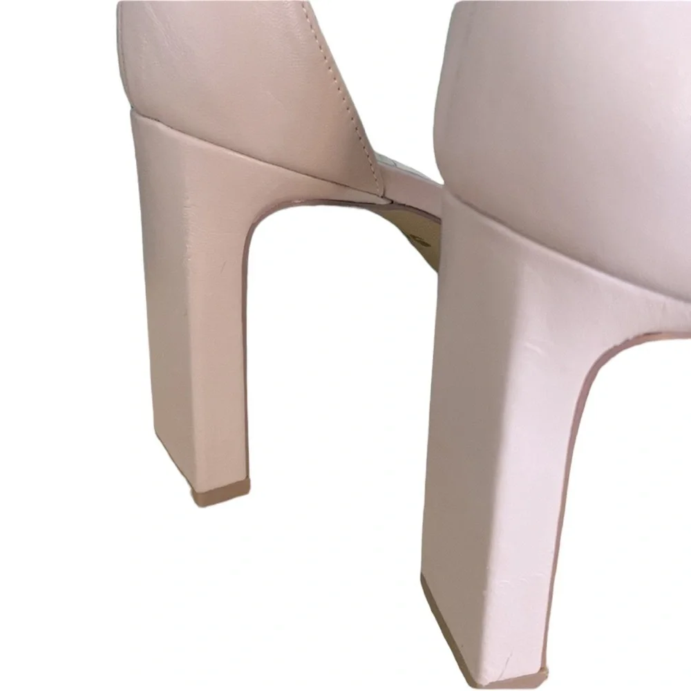Vince Camuto vince camuto