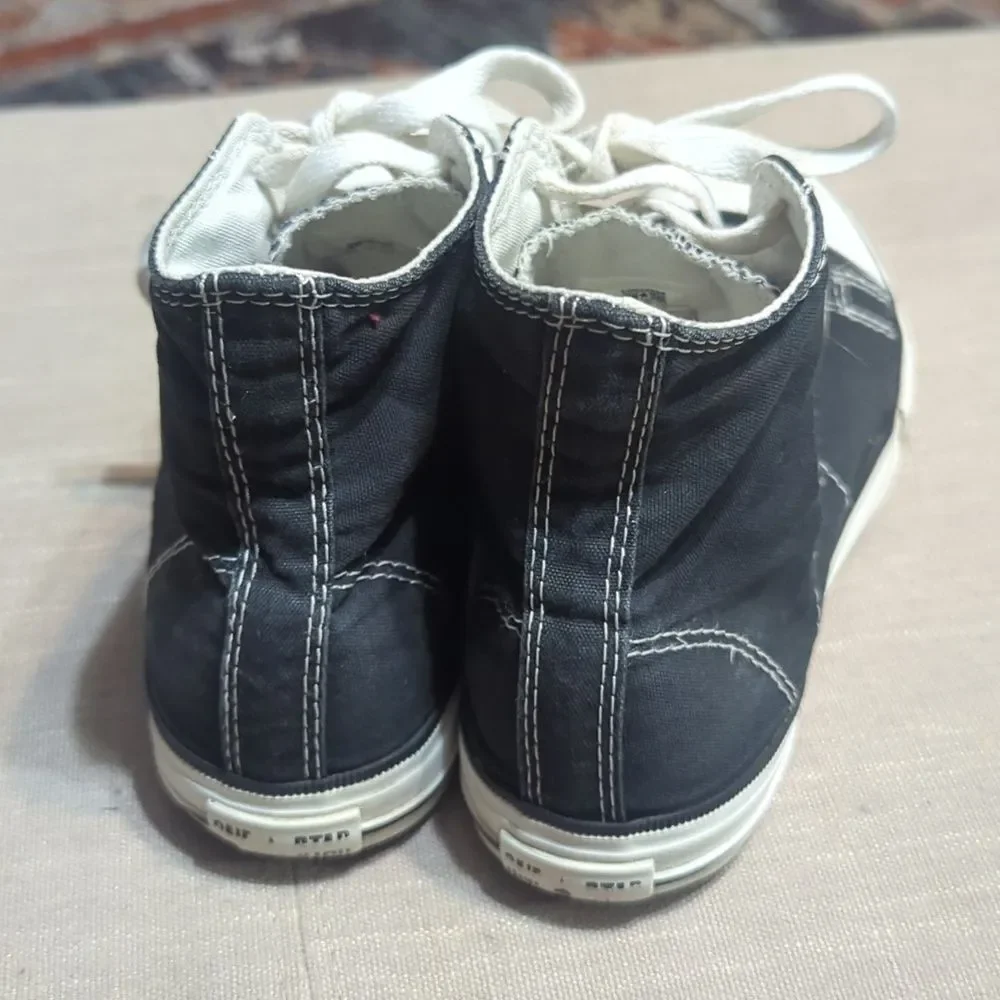 vintage 2004 Converse One Star Junior hi‎ top sneakers