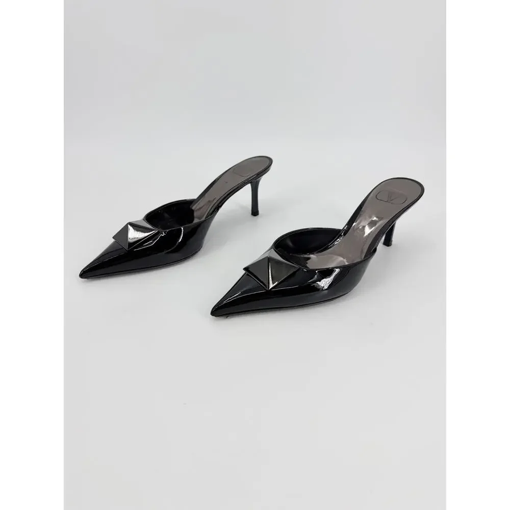 Valentino Garavani One Stud Black Patent Leather Mules Heels Size 39 EU 8.5