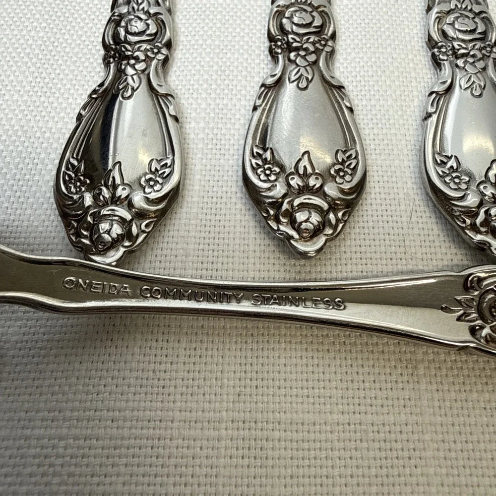 Oneida Community Plantation Knives Butter +‎ Spreader Stainless Flatware X4
