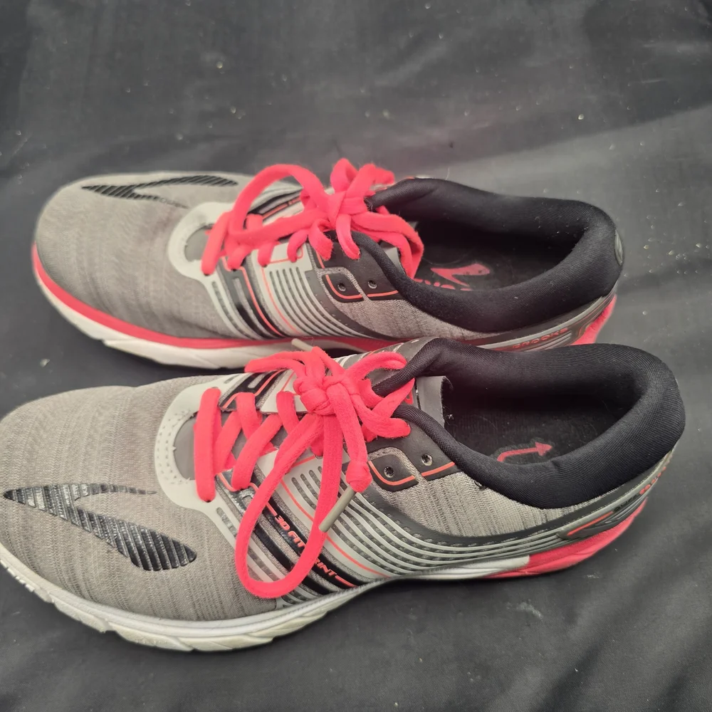 Brooks stylish athletic
