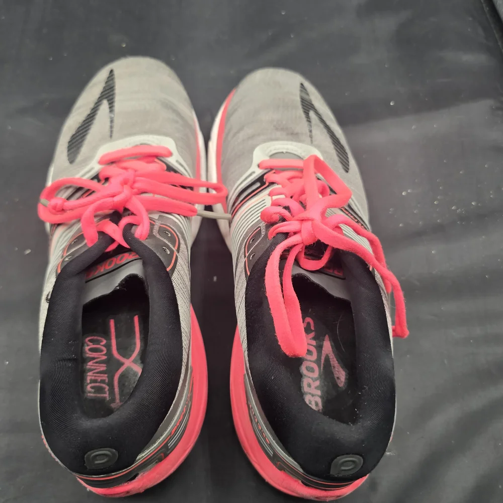 Brooks stylish athletic