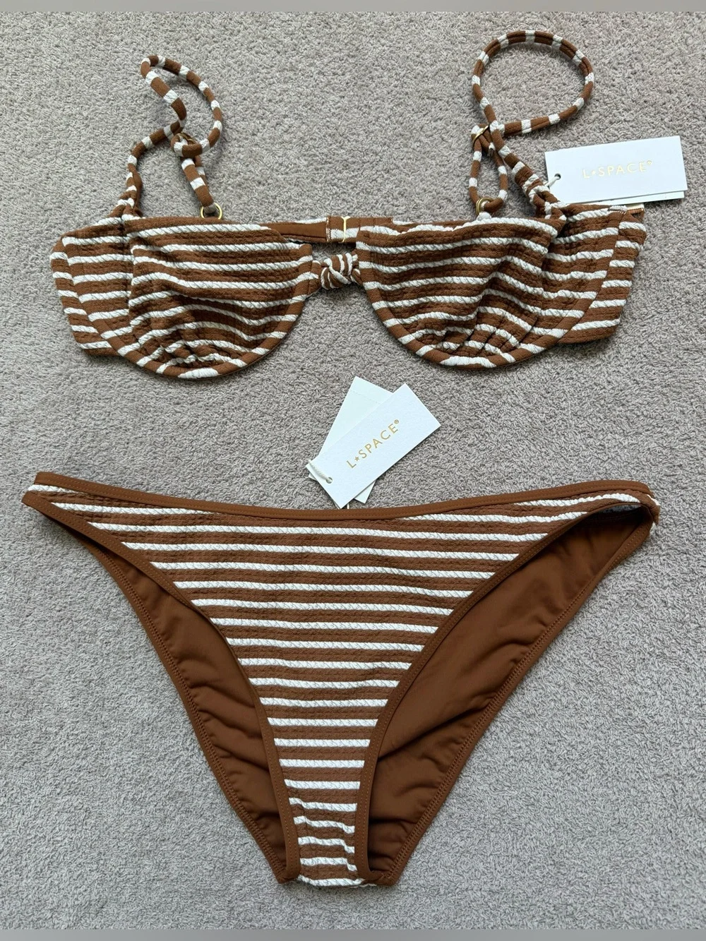 l*space x REVOLVE - SET - Tulip Top /Suzi Bottom Classic - BROWN SUGAR
