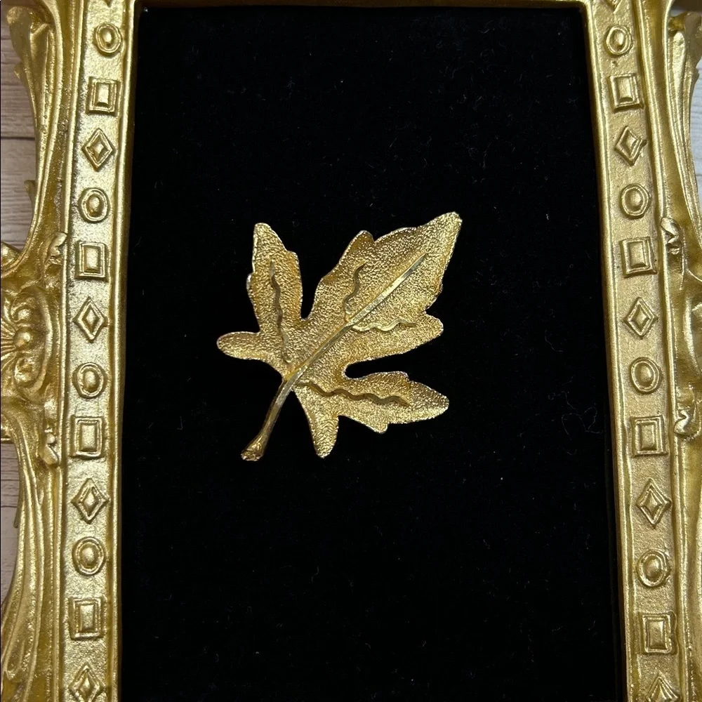 Vintage BSK Gold Maple Leaf Decorative Brooch