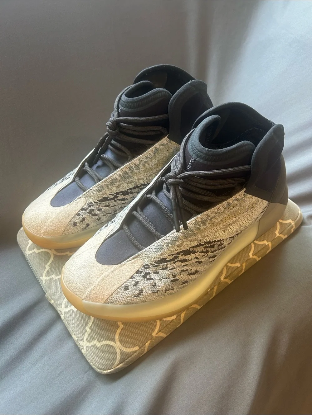 Adidas / Yeezy QNTM “Sea Teal” (GREAT CONDITION)
