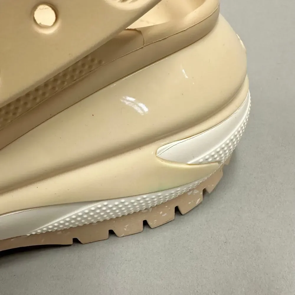CROCS flexible updated textured