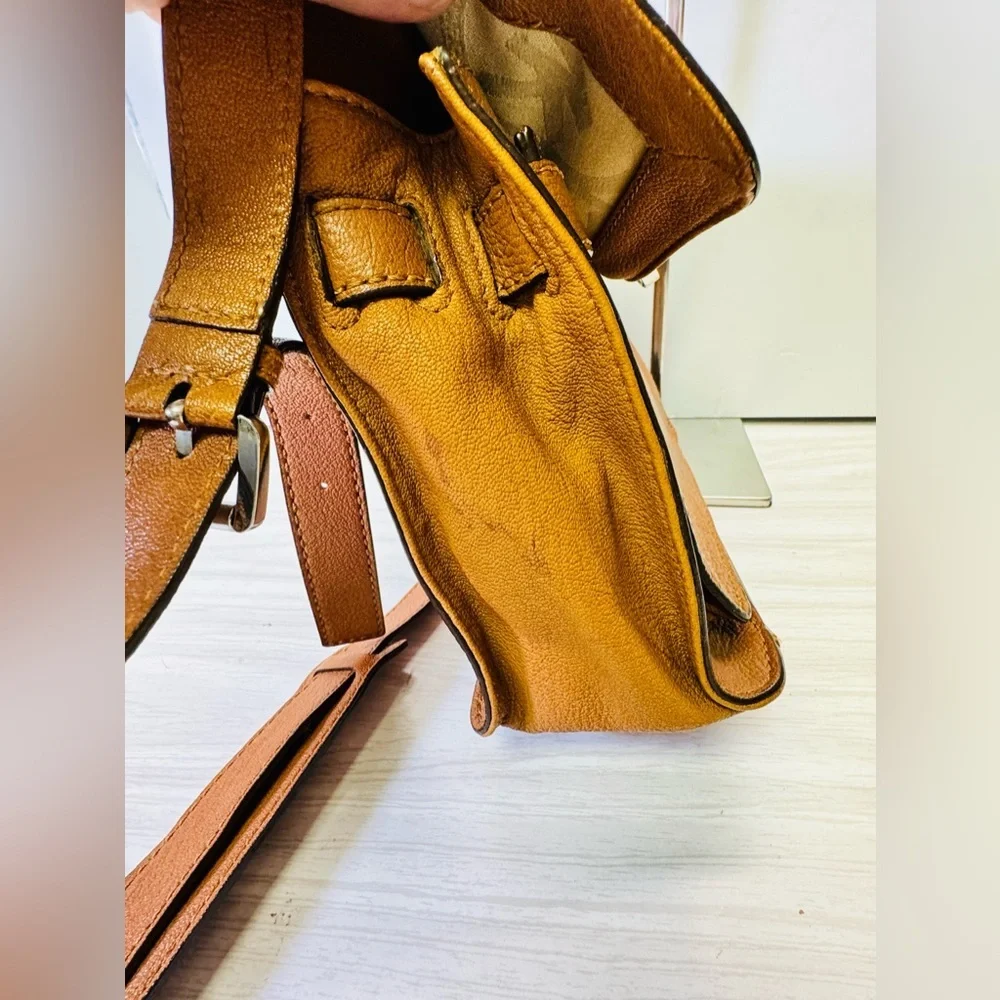 MICHAEL KORS  Messenger Leather bags for women, Crossbody