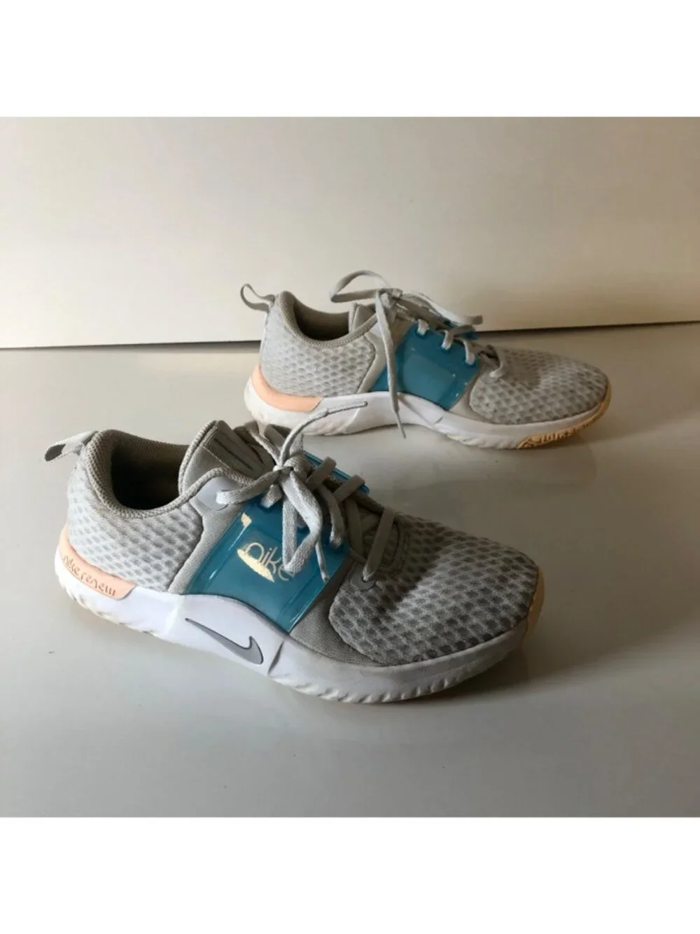 Nike Renew Athletic Comfort Shoes Womens Size 7.5 Gray Blue Sneakers Gymnastics
