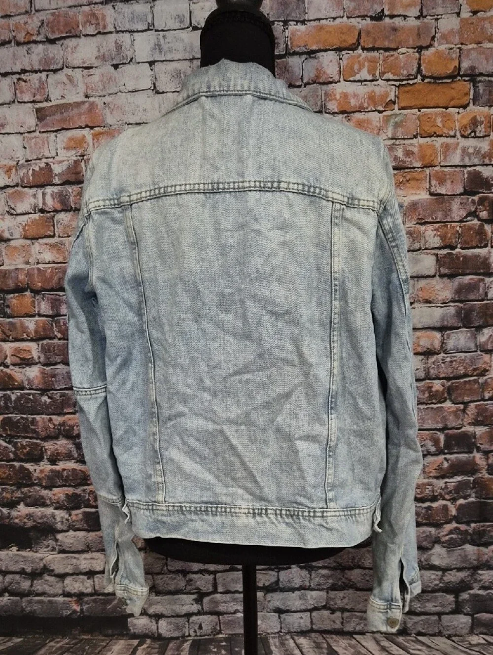 Free People distressed light