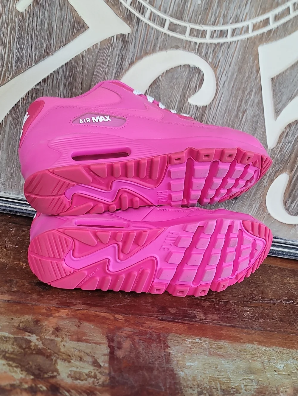 🔥 Nike Air Max 90 LTR 'Laser Fuchsia' Wmns 8.5 Good Cond. Fast Shipping