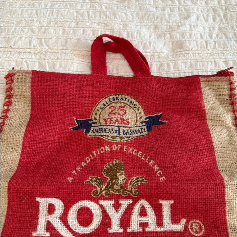 Vintage tote collectible ROYAL BASMATI RICE burlap Red zipper at top, 2 handles.