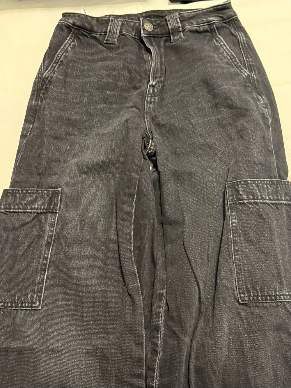 American Eagle Outfitters Black Wide-Leg Cargo Jeans