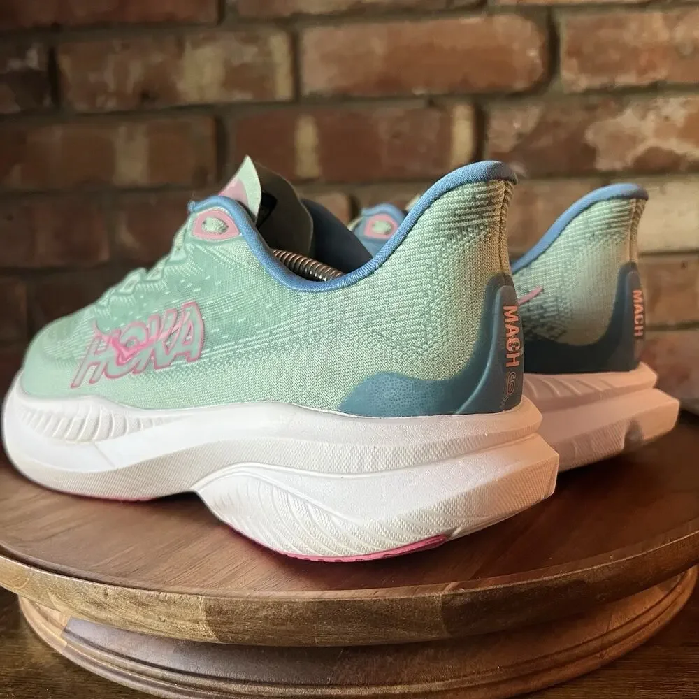 Hoka One One hoka one