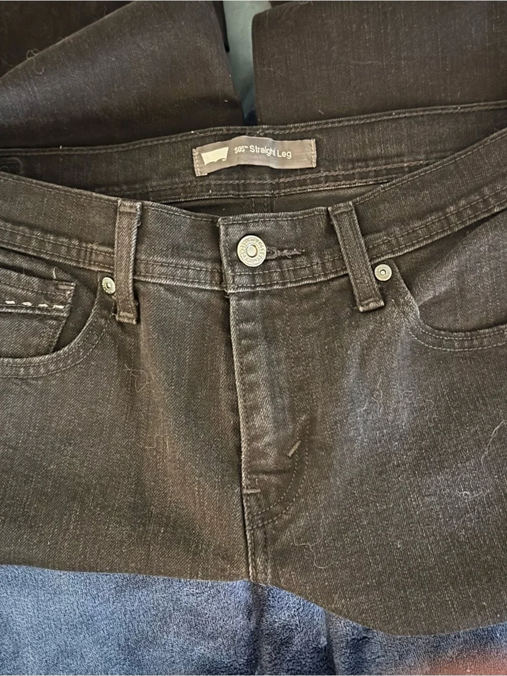 Levis black 505