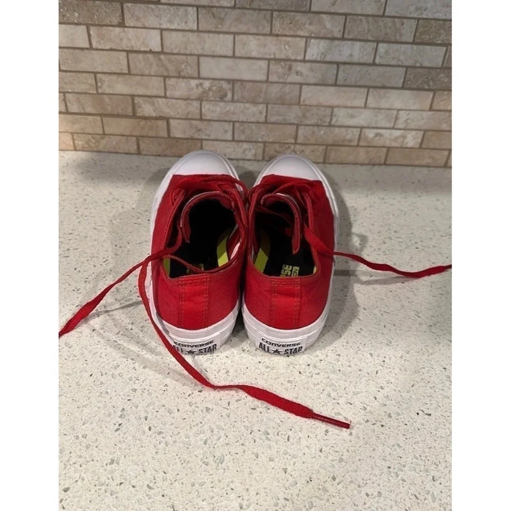 Converse red chuck taylors low top with lunarlon‎ BQ
